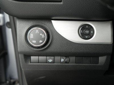 Peugeot Traveller 2.0 BlueHDi 180 Business Long S&S 7 pers | Panoramisch vast glazen dak | Apple carplay -android auto | Navigaie | MARGE auto foto 19