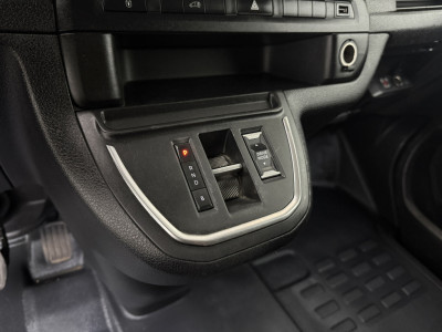 Peugeot e-Expert Extralang 75 kWh | Elektrisch | Multimedia | Airco | Cruise | 3-Zits foto 19