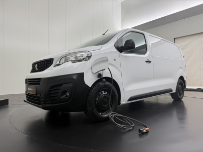Peugeot e-Expert Lang 50KWh | Elektrisch | Multimedia | Airco | Cruise foto 3