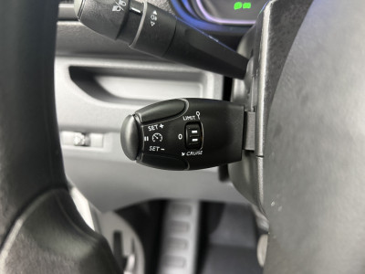 Peugeot e-Expert Lang Asphalt 75 kWh | Elektrisch | Multimedia | 3-Zits | Airco | Cruise | Betimmering foto 15