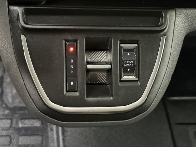 Peugeot e-Expert Lang Premium 75 kWh | Elektrisch | Multimedia | Camera | Airco | Cruise | Betimmering foto 16