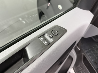 Peugeot e-Expert Lang Premium 75 kWh | Elektrisch | Multimedia | Camera | Airco | Cruise | Betimmering foto 8