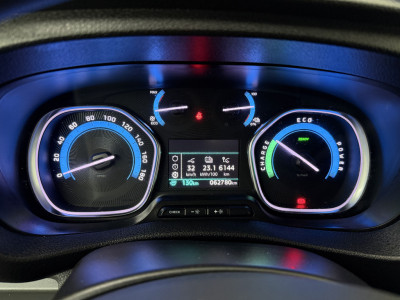 Peugeot e-Expert Lang Pro 75 kWh | Elektrisch | Airco | Cruise | Betimmering foto 15