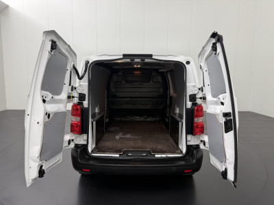 Peugeot e-Expert Lang Pro 75 kWh | Elektrisch | Airco | Cruise | Betimmering foto 5
