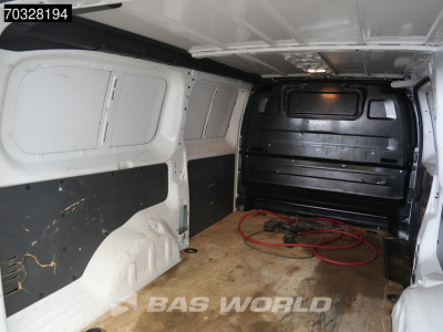 Peugeot e-Expert 136pk Elektrisch 50kWh 230km WLTP L3H1 Airco Cruise L3 Long Airco Cruise control 9
