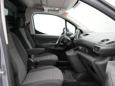 Peugeot e-Partner 136 L2 50 kWh 275 km  WLTP trekhaak foto 20