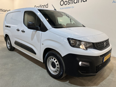 Peugeot e-Partner Premium Long 50 kWh / 100% elektrisch !! / SOH 95% / CCS Snelladen / Airco / Cruise Control / Camera / CarPlay / Navigatie / 3-Zits / 4.900 KM !! foto 19