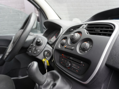 Renault Kangoo 1.5 dCi - Airco - Navi - Cruise - €2.900,- Excl. 3