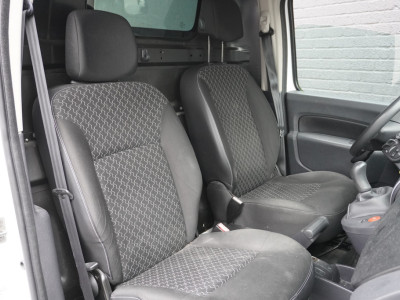 Renault Kangoo 1.5 dCi - Airco - Navi - Cruise - €2.900,- Excl. 4