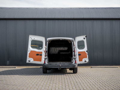 Renault Kangoo 1.5 dCi  | Goed onderhouden | Airco | Cruise | Trekhaak foto 9