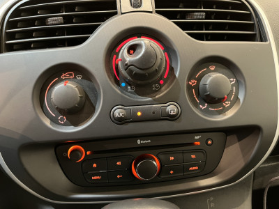 Renault Kangoo Z.E. Maxi Incl. Accu 33 KWH Automaat / 100% Elektrisch / Airco / PDC / Cruise Control / Trekhaak / 10.200 KM !! foto 10