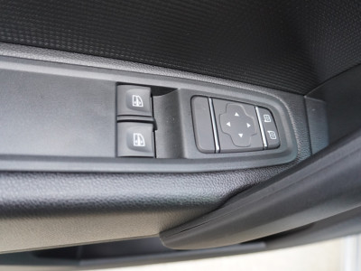 Renault Kangoo E-Tech Advance L2 44 kWh 122PK Automaat Opklapbare Dubbelcabine nr.V094 | Climate | Cruise | Schuifdeur L + R DEMO 17