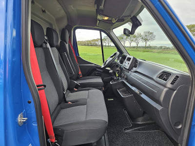Renault MASTER 2.3 L1H1 150Pk Euro6 RED-Edition Trekhaak Airco 3-Zits CruiseControl! foto 7