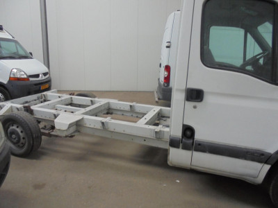 Renault MASTER Mee neem prijs geen apk KOPPELING DEFECT foto 3