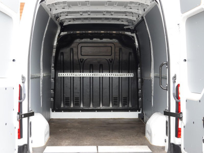 Renault MASTER T33 2.3 dCi 135 L2H2 Met laadklep 7