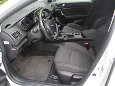 Renault MEGANE VAN 1.5 Blue dCi ZEN 116PK | Climate Control | NAVI | Trekhaak | PDC | Distributie vervangen! | EURO 6 foto 4