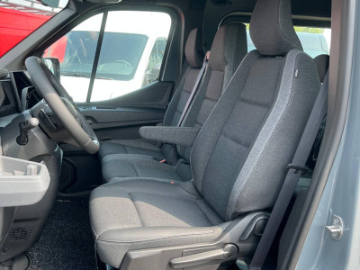 Renault Master 2.0 dCi 170 pk L2H2 Dubbel Cabine Automaat grijs foto 2