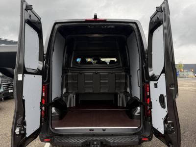 Renault Master 2.0 dCi 170 pk L2H2 Dubbel Cabine Automaat zwart foto 4