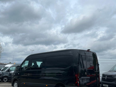 Renault Master 2.0 dCi 170 pk L3H2 Dubbel Cabine Automaat zwart foto 6