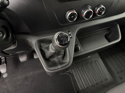 Renault Master 2.3DCI 135PK L2H2 | Imperiaal | Trekhaak | Airco | Cruise | Betimmering | 3-Zits 16