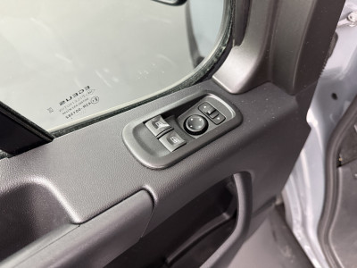 Renault Master 2.3DCI 135PK L2H2 | Imperiaal | Trekhaak | Airco | Cruise | Betimmering | 3-Zits 8