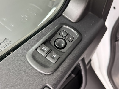 Renault Master 2.3DCI 150PK L3H2 Maxi | Airco | Cruise | 3-Zits | Betimmering foto 8
