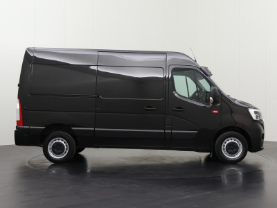 Renault Master 2.3DCi 135PK L2H2 Black Edition | Multimedia | Camera | 3-Zits | Airco | Cruise | Betimmering foto 13
