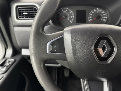 Renault Master 2.3DCi 135PK L2H2 Black Edition | Multimedia | Camera | 3-Zits | Airco | Cruise | Betimmering foto 17