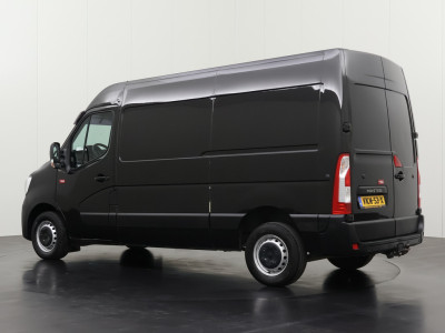 Renault Master 2.3DCi 135PK L2H2 Black Edition | Multimedia | Camera | 3-Zits | Airco | Cruise | Betimmering foto 6