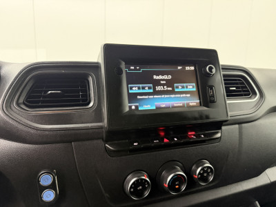 Renault Master 2.3DCi 135PK L3H2 Maxi | Leder | Navigatie | Camera | Airco | Cruise | 3-Zits | Betimmering 17