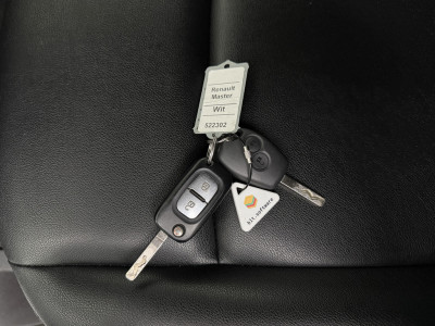 Renault Master 2.3DCi 135PK L3H2 Maxi | Leder | Navigatie | Camera | Airco | Cruise | 3-Zits | Betimmering 5