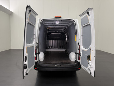 Renault Master 2.3DCi 135PK L3H2 Maxi | Navigatie | Camera | Airco | Cruise | 3-Zits | Betimmering foto 4