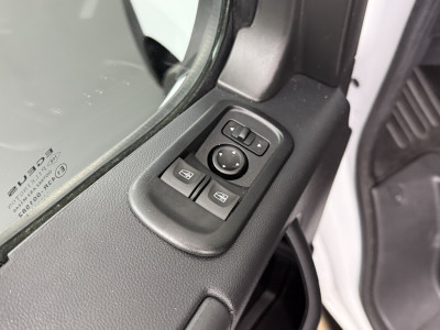 Renault Master 2.3DCi 135PK L3H2 Maxi | Navigatie | Camera | Airco | Cruise | 3-Zits | Betimmering foto 9