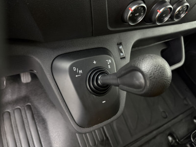 Renault Master 2.3DCi 150PK Automaat Bakwagen Lowliner | Speciaalbouw | Leder | Airco | Camera | Cruise foto 16