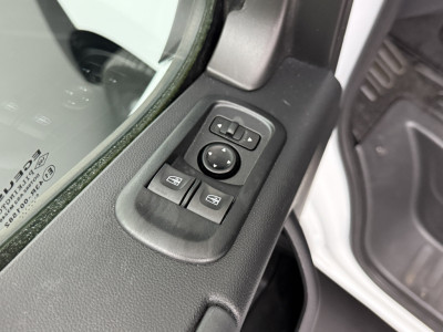 Renault Master 2.3DCi 165PK Bakwagen+Laadklep | Navigatie | Camera | Zijdeur | Dakspoiler | Airco | Cruise | 3-Zits foto 9