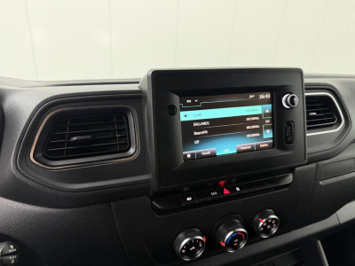 Renault Master 2.3DCi 180PK L2H2 Energy Work Edition | Imperiaal | Trekhaak | Navigatie | Camera | 3-Zits 17