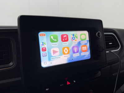 Renault Master 2.3DCi 180PK L3H2 Maxi | Multimedia | Trekhaak | Navigatie | Camera | Airco | Cruise | Betimmering | 3-Zits foto 18