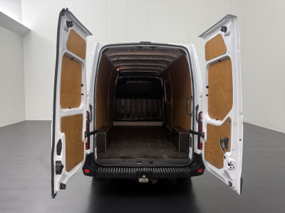 Renault Master 2.3DCi 180PK L3H2 Maxi | Navigatie | Camera | Multimedia | Airco | Cruise | 3-Zits | 2500Kg Trekhaak foto 4