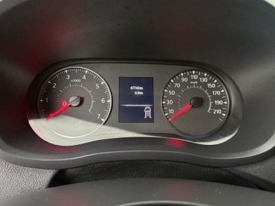Renault Master 2.3DCi 180PK L3H2 Maxi | Navigatie | Camera | Multimedia | Airco | Cruise | 3-Zits | 2500Kg Trekhaak foto 9