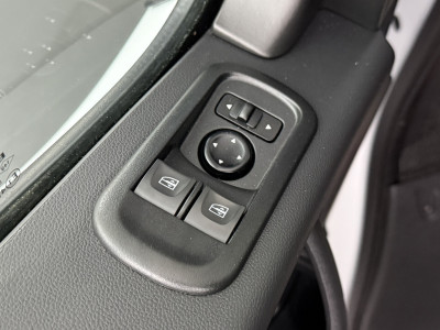 Renault Master 2.3DCi L3H2 | Leder | Navigatie | Camera | Multimedia | Airco | Cruise | 3-Zits foto 8