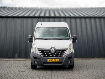 Renault Master 2.3 dCi 130 PK | L3H2 | 3-Zits | Camera | Cruise | Airco foto 3