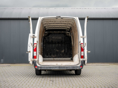 Renault Master 2.3 dCi 130 PK | L3H2 | 3-Zits | Camera | Cruise | Airco foto 9