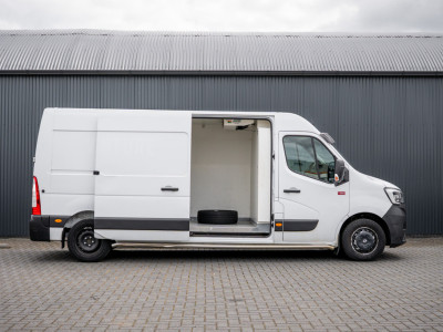 Renault Master 2.3 dCi 135 L3H2 | 136 PK | 1ste Eigenaar | 3-Zits | Camera | Cruise | PDC | Airco 7