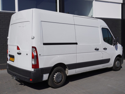 Renault Master 2.3 dCi 135PK L2H2 EURO 6 - Airco - Navi - Cruise - € 14.900,- Excl. foto 2