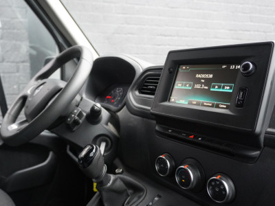 Renault Master 2.3 dCi 135PK L2H2 EURO 6 - Airco - Navi - Cruise - €15.950,- Excl. foto 3