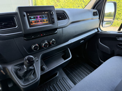 Renault Master 2.3 dCi 136 PK / L2H2 / 1e EIG. / TREKHAAK / AIRCO / CRUISE / NAVI / CAMERA / 3-ZITS / LED 11