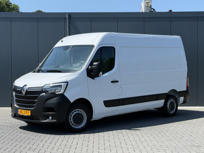 Renault Master 2.3 dCi 136 PK / L2H2 / 1e EIG. / TREKHAAK / AIRCO / CRUISE / NAVI / CAMERA / 3-ZITS / LED 2