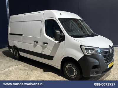 Renault Master 2.3 dCi 136pk L2H2 Euro6 Airco | Navigatie | Camera | Cruisecontrol | LED | 2500kg Trekhaak Parkeersensoren, Bijrijdersbank foto 10