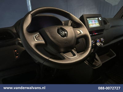 Renault Master 2.3 dCi 136pk L2H2 Euro6 Airco | Navigatie | Camera | Cruisecontrol | LED | 2500kg Trekhaak Parkeersensoren, Bijrijdersbank foto 16