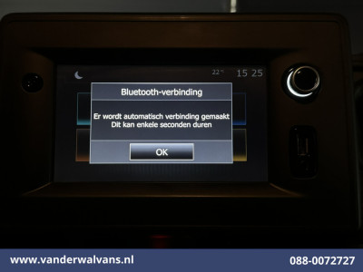 Renault Master 2.3 dCi 136pk L2H2 Euro6 Airco | Navigatie | Camera | Trekhaak | Cruisecontrol Parkeersensoren, Bijrijdersbank foto 13